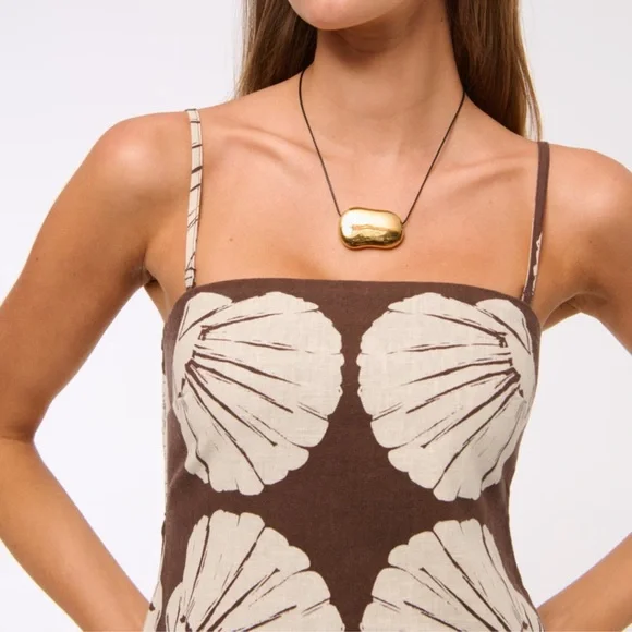 The A&F Scarlett Strapless Linen-Blend Skort - Picture 4 of 6